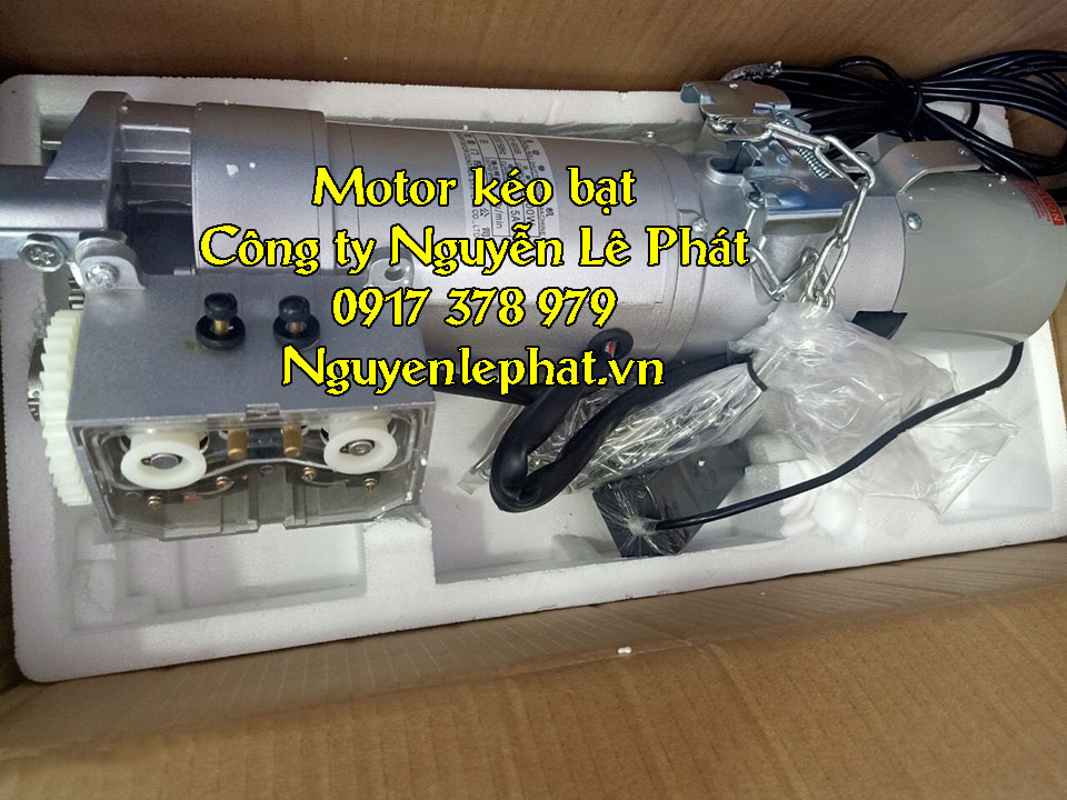 Motor cuốn bạt